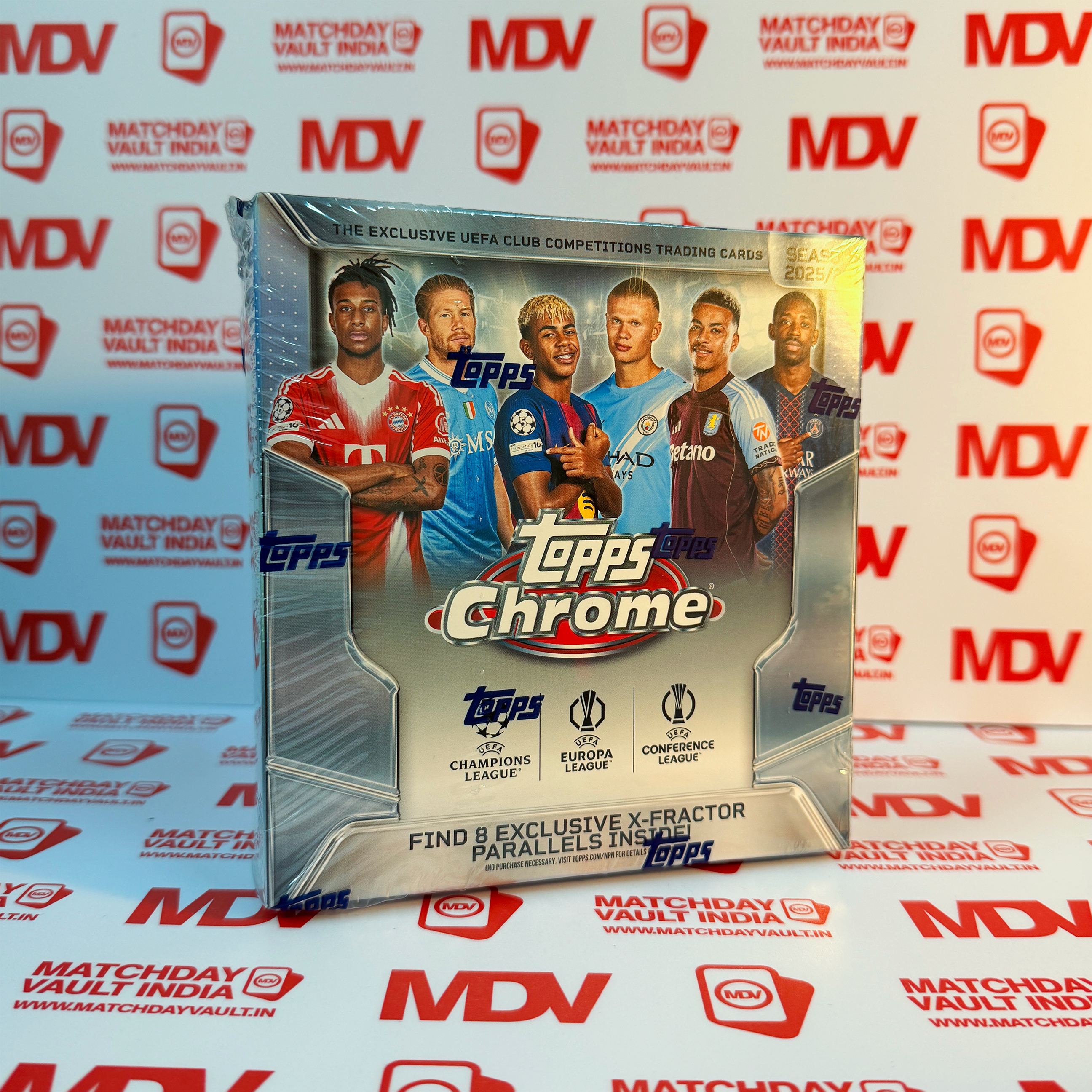 Topps Chrome UCC 2025-26 Mega Box (Sealed Box)
